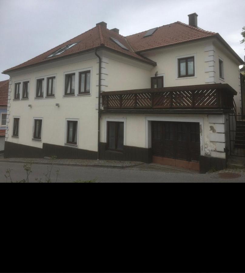 Pension Artstetten Εξωτερικό φωτογραφία